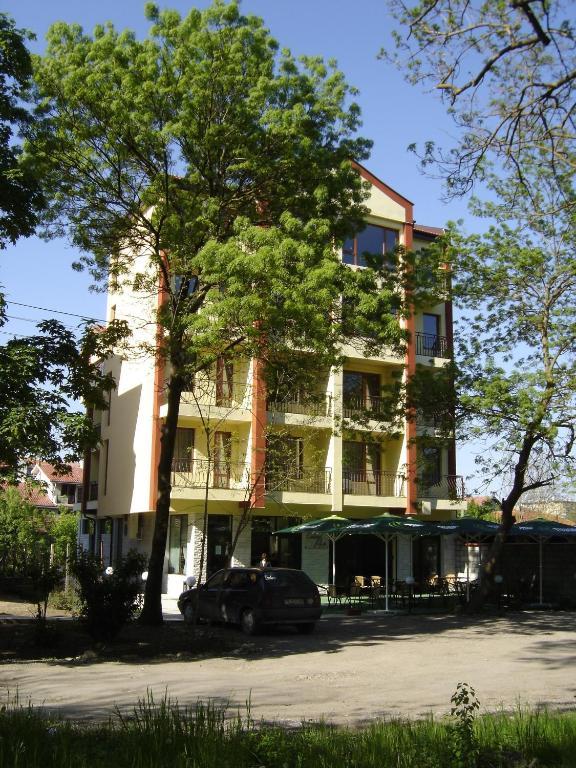 Central Park Family Hotel Cavarna Exterior foto